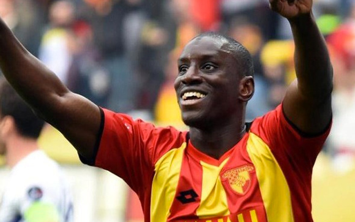 Kadıköy'e Demba Ba sürprizi! İlk teklif yapıldı