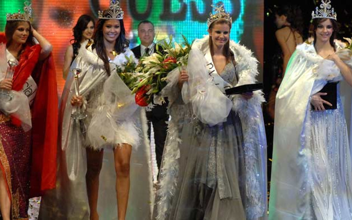 Moda güzelleri büyüledi