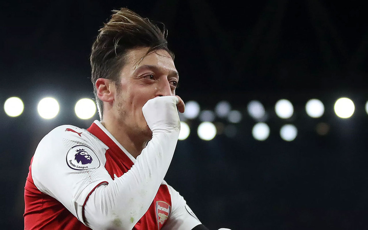 Fenerbahçe Mesut Özil transferini yüzde 80 bitirdi