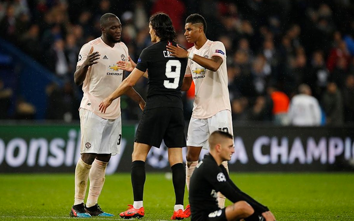 Manchester United'dan tarihi geri dönüş! PSG'yi paramparça etti