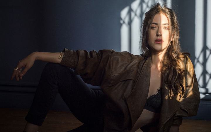 Bizim Hikaye'nin yıldızı Hazal Kaya'dan müjdeli haber geldi!