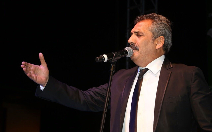 Havalimanında arkadaşını dövdü deniyor Yavuz Bingöl açıklama yaptı