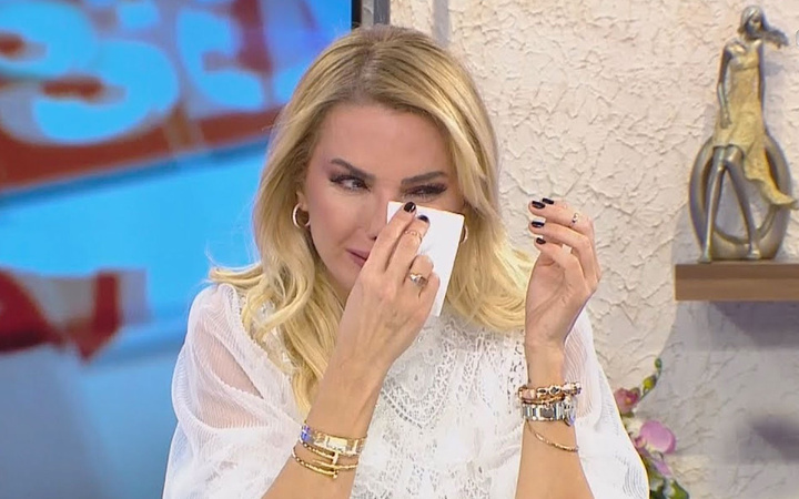 Ece Erken Bodrum'daki 19 bin liralık hesap kavgasını anlattı: Sırtımda bardak kırdılar!