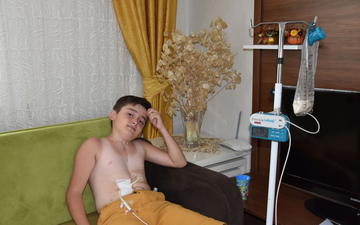 9 yılda 300 ameliyat geçirdi! Yeniden olması gerekiyor