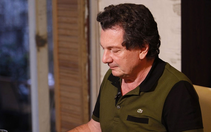Vedat Milor'un en sevdiği tatlı eşinin dudaklarıymış! Sosyal medyada çok konuşulan yanıt