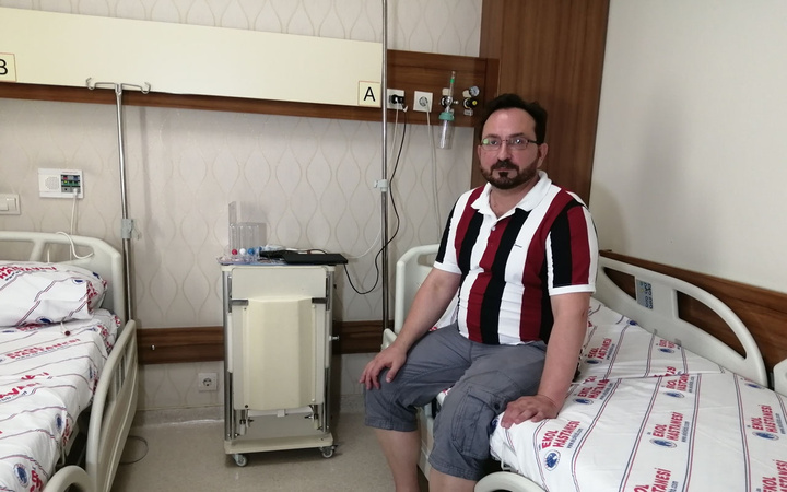 Obez doktor Avustralya'dan gelip kendini Türk hekimlerine emanet etti!