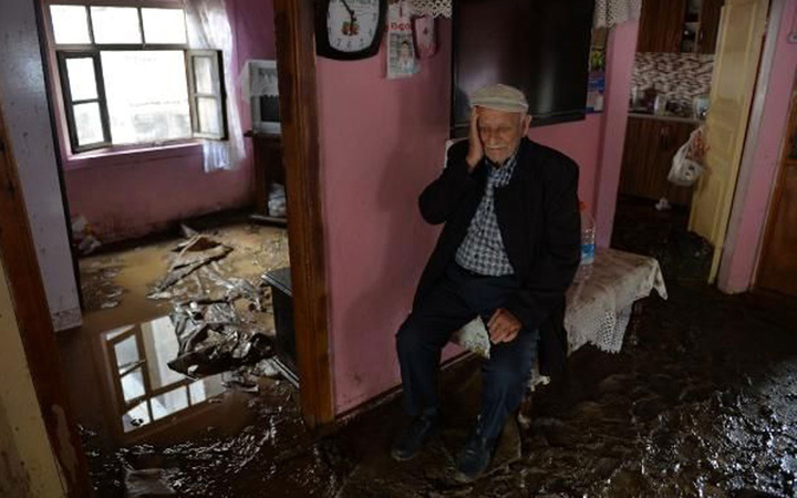 Düzce'de sel ve heyelan felakati! Bakan Soylu acı bilançoyu verdi