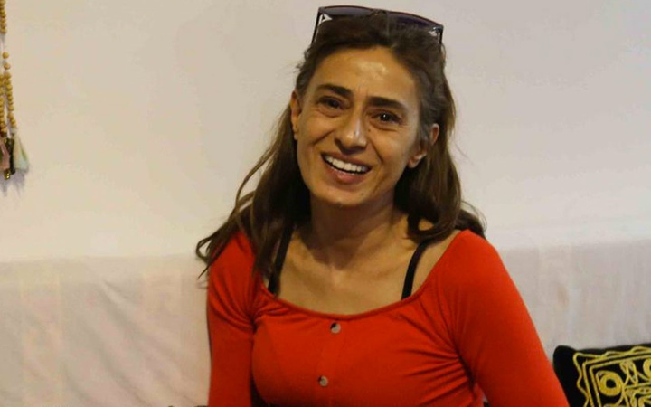 Yıldız Tilbe: Aşı da olmam çip de taktırmam! Devlet bana zorla hiçbir şey yaptıramaz