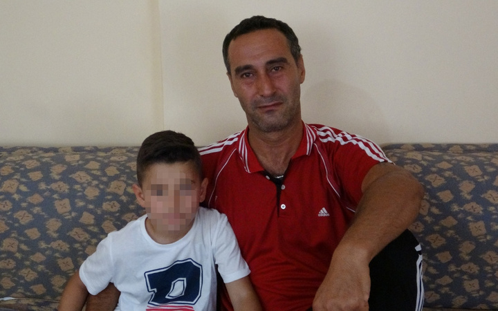 Anne aşığıyla çocuğuna işkence etti! Matkapla deldi ölsün diye Van gölüne attı