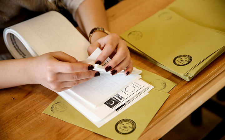 Meclis aritmetiği değişiyor bir parti baraj altında! MAK Danışmanlık son anketi paylaştı