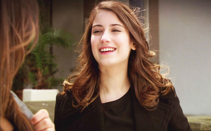 Hazal Kaya bebeği Fikret Ali'nin pozunu ilk kez paylaştı 'Mutlu yıllar' diledi
