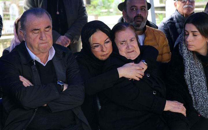 Fatih Terim ve annesinin gözyaşları! El açıp dua ettiler