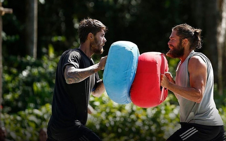 TV8 Survivor2020'de dokunulmazlık oyununda kıran kırana mücadele yaşandı