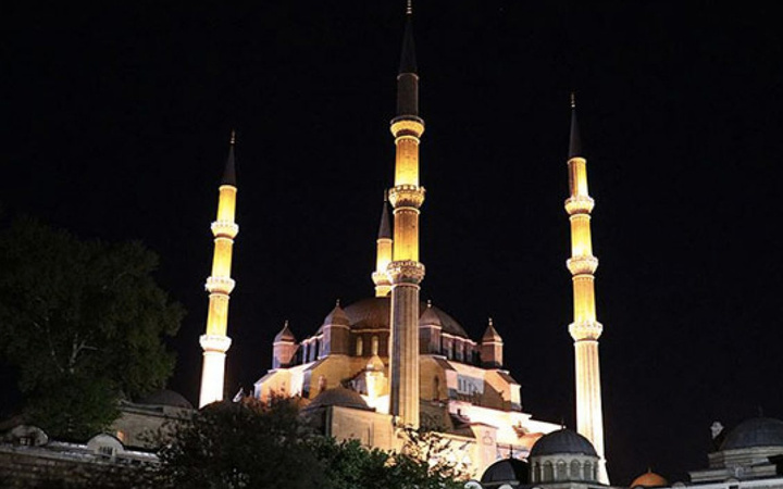 Ramazan ayı kutlama mesajları 2021 kısa resimli hayırlı Ramazan sözleri
