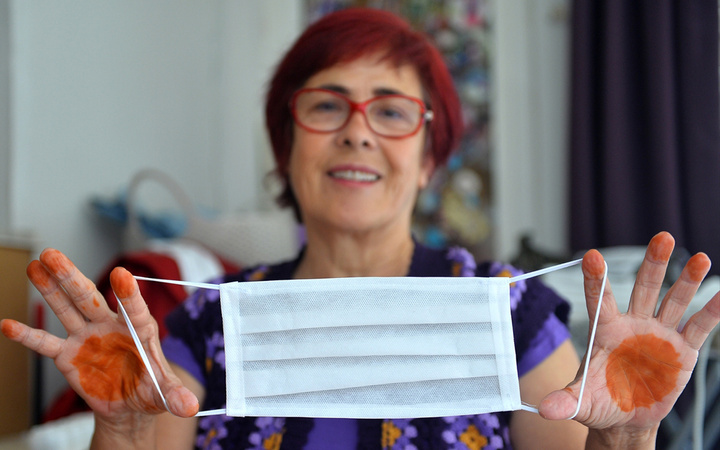 Ücretsiz maske eczaneden nasıl alınır? Cebinize yaşa göre kod geliyor