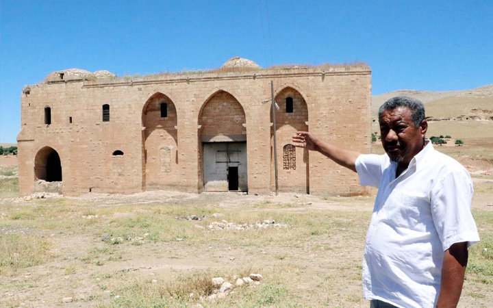 Şanlıurfa'da tarihi kiliseyi harabeye çevirdiler! Köylüler şikayetçi