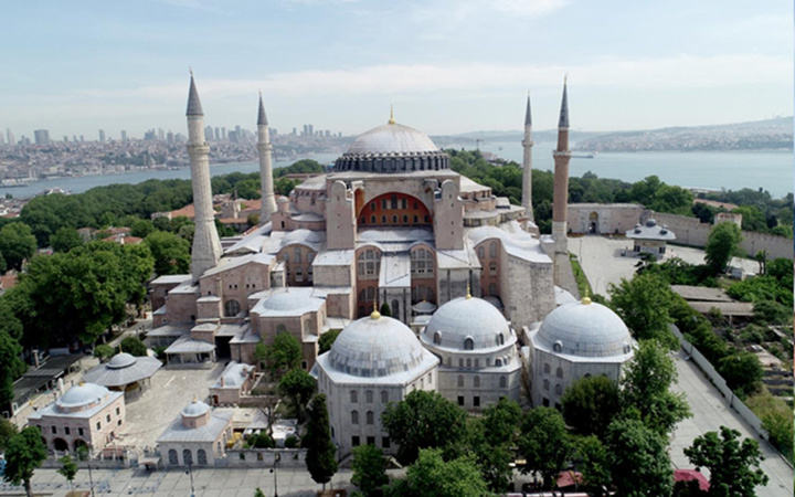 Yüzde 73,3 Ayasofya'nın ibadete açılmasını istiyor! Areda Survey'den bomba anket