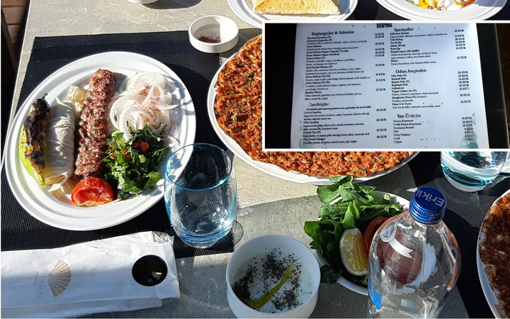 Bodrum'da herkesin konuştuğu restoran görüntülendi çorba 14 euro adana kebabı 32 euro