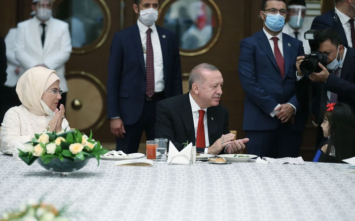 15 Temmuz şehitlerinin yakınları Erdoğan'la biraraya geldi