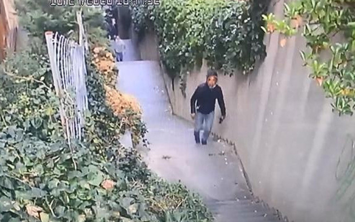 Şişli'de kadını taciz edip telefonunu çalan şüpheli yakalandı! Güvenliğe bıçak çekti