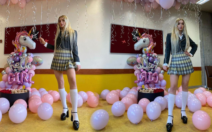 Aleyna Tilki'nin mini etekli dizi kostümü sosyal medyayı ikiye böldü