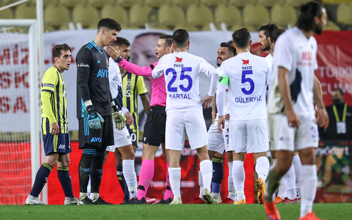 Fenerbahçe kupada Karacabey Belediyespor'u tek golle geçti