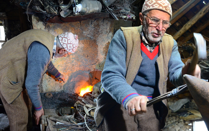 Antalya'da 73 yıldır bu işi yapıyor! Talep çok olduğu için bırakamıyor