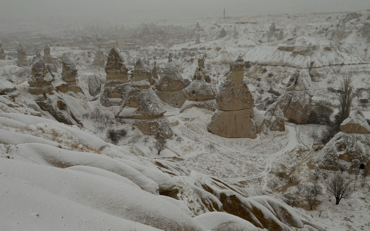 Nevşehir'de kar yağınca Kapadokya'da tablo gibi fotoğraflar ortaya çıktı