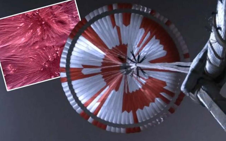 NASA'nın gizli mesajı çözüldü! Meğer her şey paraşütteki 1 ve 0'a saklanmış