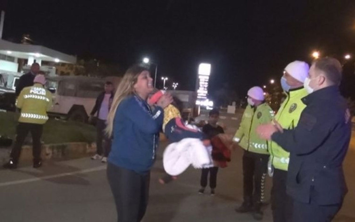 Antalya'da kaza yapan anne polisi öyle bir şeyle tehdit etti ki şok olacaksınız