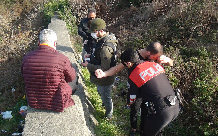 Sarıyer'de nefes kesen 'Dallas Baskını' kamerada! Güneşli hava keyfi kabusları oldu