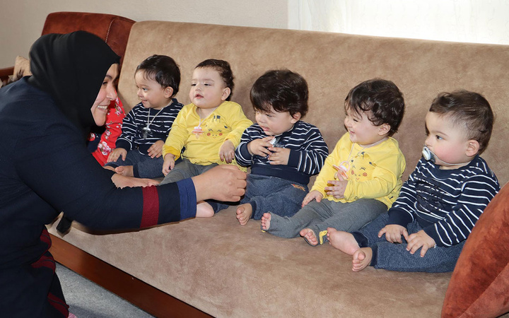 Hatay'daki bu kadın günde sadece 3 saat uyuyabiliyor!