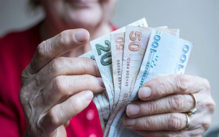 Emekli olmak isteyenlere güzel haber: Yeni hak geldi maaş bağlanacak!