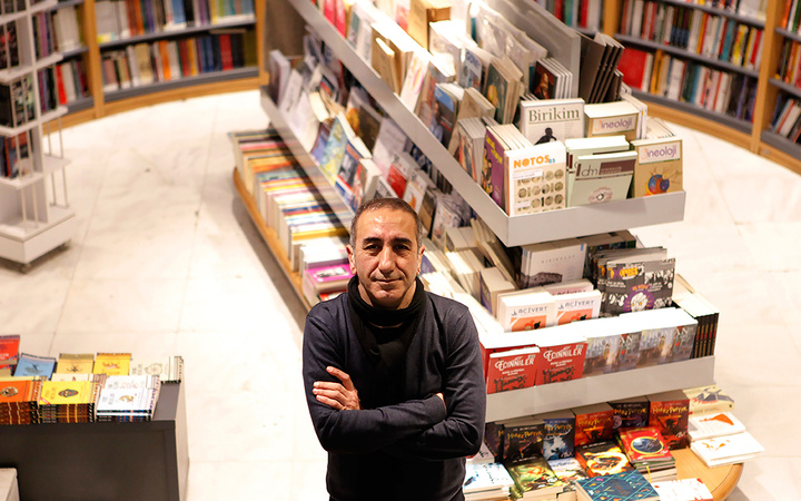 Masal kitapları yazarı Hakan Bayhan: Çocuklara kitap verin; bırakın yırtsın