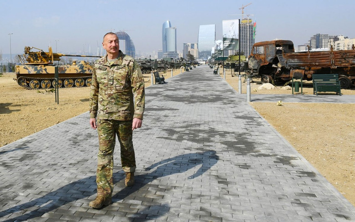 Azerbaycan'da Askeri Ganimet Parkı açıldı Karabağ'da Ermeni ordusundan ele geçirildi
