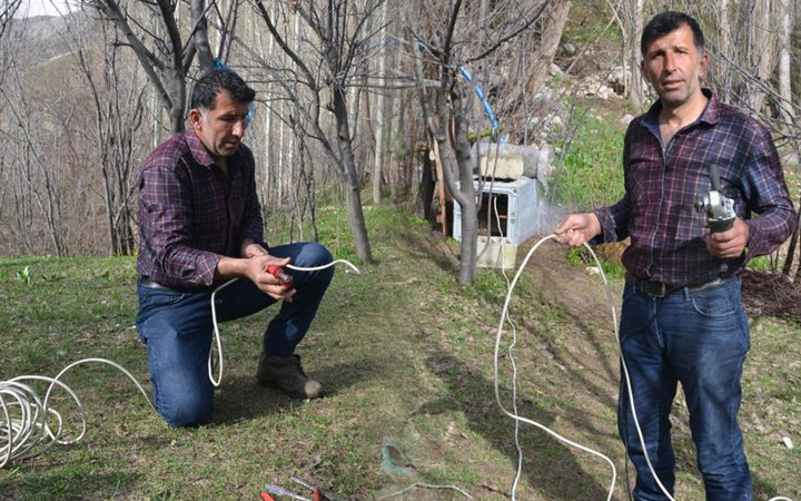 Şırnak'a dönüp kendisi elektrik üretti! Görenler şaşkına döndü