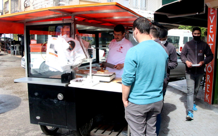 Adana'da seyyar olarak bu işe başladı 183 şube açtı: Amacım para kazanmak değildi
