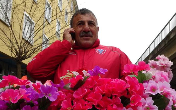 Trabzon'da aracını sattı 21 bin TL harcadı ücretsiz dağıttı! Hüsrana uğradı