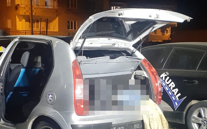 Bursa'da kan donduran cinayet! Park halindeki otomobilin bagajında erkek cesedi bulundu
