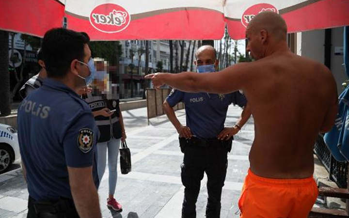 Antalya'da kadın polise ahlaksız teklif! İngiliz turist: Beğendim, bana göndersene