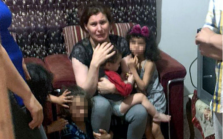 Adana'da kan donduran olay! Çocukların çığlıklarını duyan komşular polisi aradı
