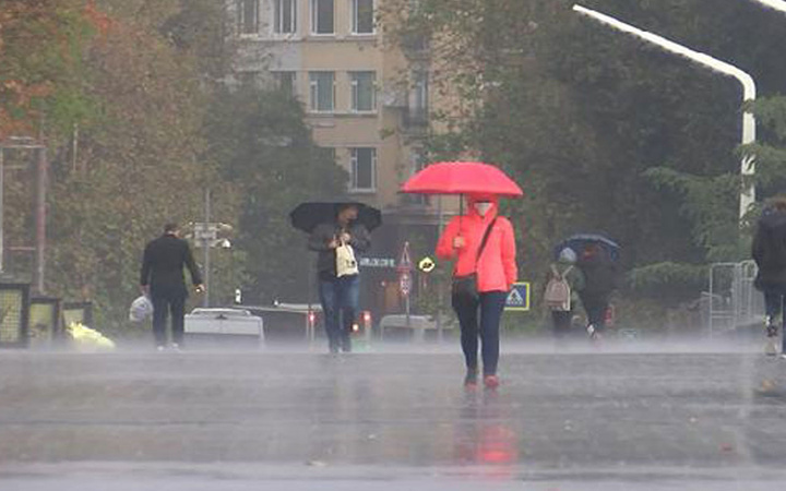Uzmanı uyardı! Haziran serin geçecek, Temmuz'da sıcağa ve ani dolu yağışına dikkat!