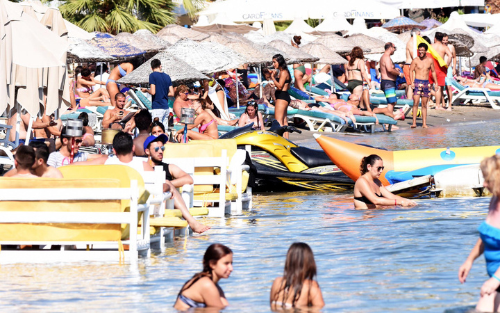 Tatilcilerde Marmara'da müsilaj paniği! Rezervasyonlar bir bir iptal ediliyor