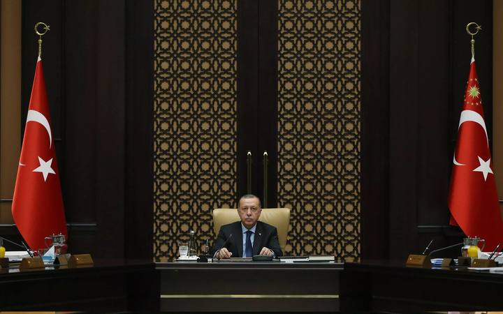 Pazar günü kısıtlaması kalkabilir mi? Kabine'de beklenen kararlar