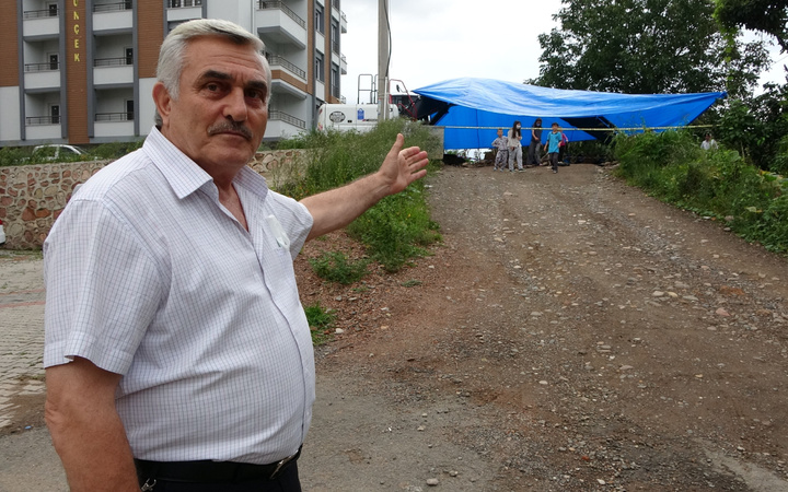 Giriş çıkış yasaklandı nöbet tutuluyor! Ordu'da yol kazısında bulundu içinden çıkanlar şok etti