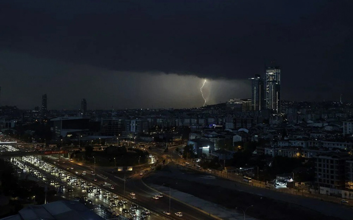 İstanbul'da sağanak ve fırtına