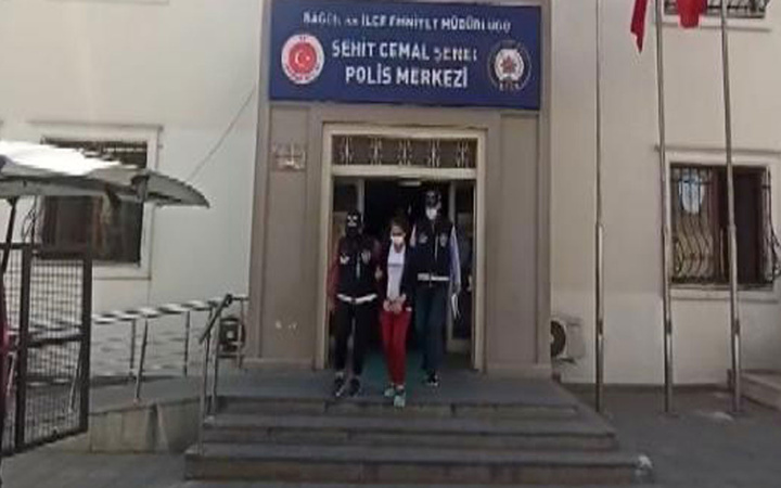 Bağcılar'da vahşet!Yeni doğan bebeğini elleriyle boğan kadın hayatını kaybetti