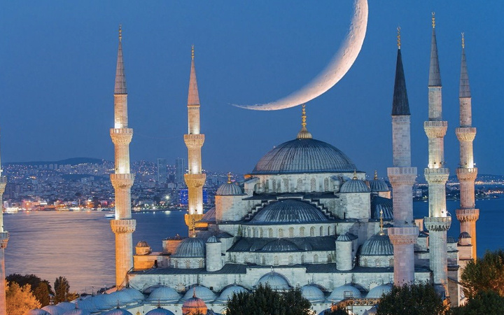 Mevlid kandili ibadetleri Diyanet Mevlid kandilinde neler yapılır özel duası