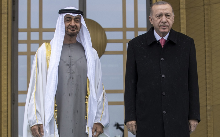Birleşik Arap Emirlikleri Veliaht Prensi Türkiye'de Cumhurbaşkanı Erdoğan karşıladı