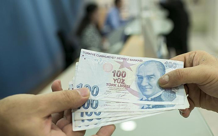Milyonlarca emeklinin beklediği gün geldi! Bayram ikramiyeleri hesaplara yatıyor